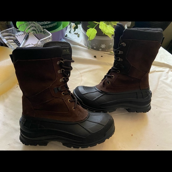 Men’s Size 9 Kamik Waterproof Thinsulate Insulation Winter Boots - Picture 1 of 4